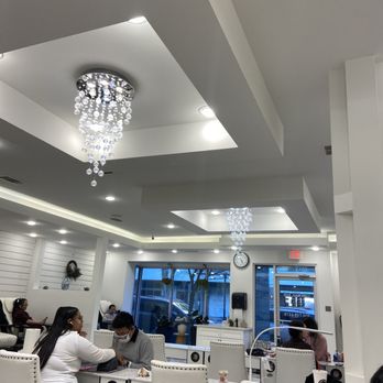 Lush Nail Bar - Grant Park - Nail Salons Near Me - Atlanta, Georgia Lush Nail Bar - Grant Park - Nail Salons Near Me - Atlanta, Georgia