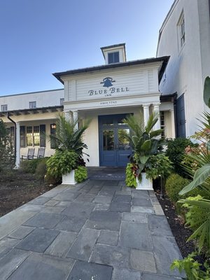 Blue Bell Inn by null