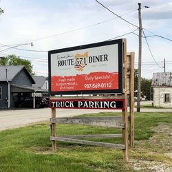 Toni & John’s Route 571 Diner - Road Signage
