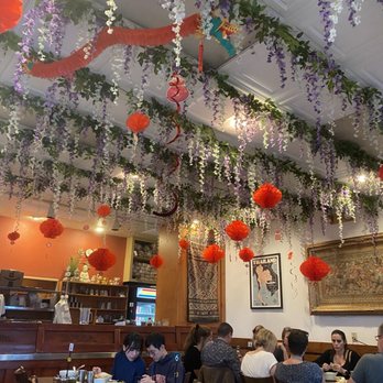 Thai Spoons - Interior - Thai Near Me - Sunnyvale, California