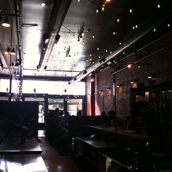 Intelligentsia Coffee - Decor - Coffee & Tea Near Me - Pasadena, California