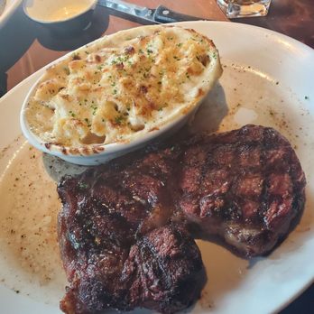 J. Alexander's Restaurant - Ribeye cooked medium with Mac and cheese - New American Near Me - Columbus, Ohio