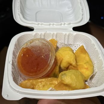 Sushi Hut Grill & Bar - 6 Piece Krab Rangoon, PERFECTION on the filling. - Japanese Near Me - Orlando, Florida Sushi Hut Grill & Bar - 6 Piece Krab Rangoon, PERFECTION on the filling. - Japanese Near Me - Orlando, Florida