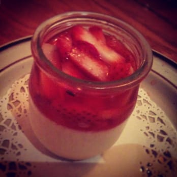 Etcetera Wine Bar - Strawberry Cream - Wine Bars Near Me - San Francisco, California Etcetera Wine Bar - Strawberry Cream - Wine Bars Near Me - San Francisco, California