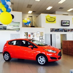 Central Auto Group - Central Ford/ Mazda Showroom
