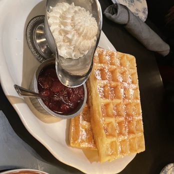 Armitage Alehouse - Waffle - Pubs Near Me - Chicago, Illinois Armitage Alehouse - Waffle - Pubs Near Me - Chicago, Illinois