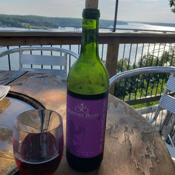 Shawnee Bluff Winery & Vineyard - Im a Sweetie too. - Wineries Near Me - Lake Ozark, Missouri Shawnee Bluff Winery & Vineyard - Im a Sweetie too. - Wineries Near Me - Lake Ozark, Missouri