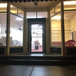 Virginia Ave Laundry - Exterior