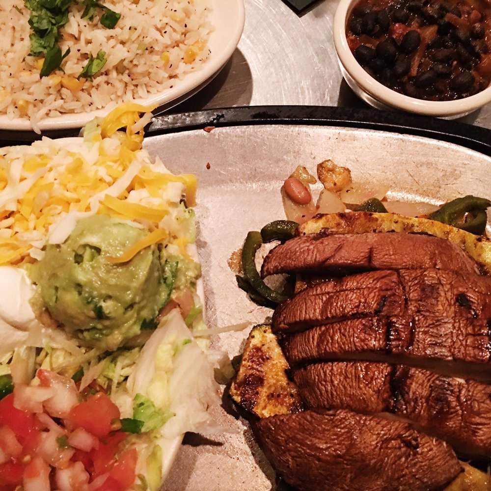 Uncle Julio's - Delicious veggie fajitas - Mexican Near Me - Lombard, Illinois