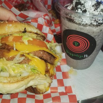 Veggietize Me - V-Mac w/ oreo horchata shake - Pop-Up Restaurants Near Me - Panorama City, California Veggietize Me - V-Mac w/ oreo horchata shake - Pop-Up Restaurants Near Me - Panorama City, California