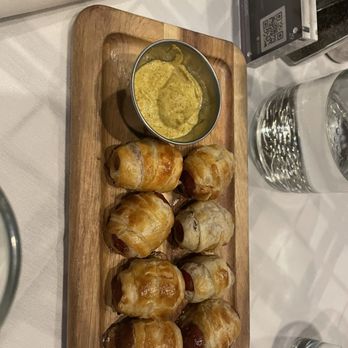 LUXBAR - Wagyu Pigs in a Blanket - Bars Near Me - Chicago, Illinois