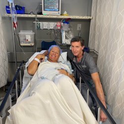 NanoKnee - My Dr Thomas Ferro ! He rocks