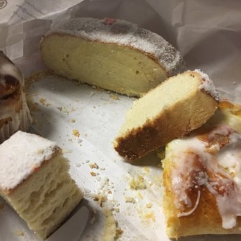 La Michoacana Bakery - a variety of pastries - Bakeries Near Me - Santa Paula, California La Michoacana Bakery - a variety of pastries - Bakeries Near Me - Santa Paula, California