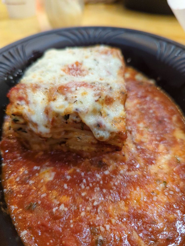 GARIBALDI’S ITALIAN EATERY Updated September 2024 164 Photos & 217