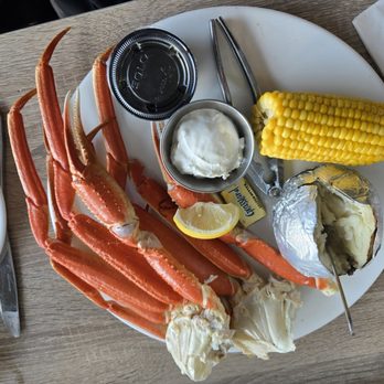 Nick's Lobster House - Snowcrab entree MP at $46 - Seafood Near Me - Brooklyn, New York Nick's Lobster House - Snowcrab entree MP at $46 - Seafood Near Me - Brooklyn, New York