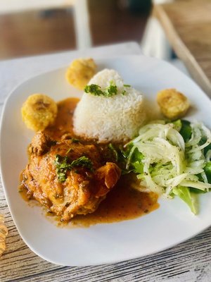 Yes Mama Wine Bar: A Puerto Rican & Spanish Catering Kitchen by null