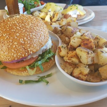 Sunny Morning - Cheeseburger - bun was really nice.  Home fries needs IMPROVEMENT. - Breakfast & Brunch Near Me - Oakville, Ontario