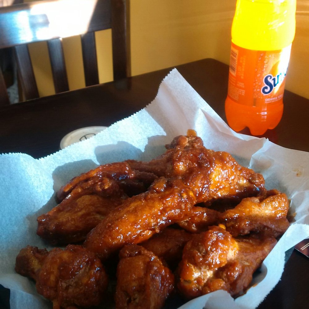 Junior Pizza - BBQ wings - Pizza Near Me - Acton, Massachusetts Junior Pizza - BBQ wings - Pizza Near Me - Acton, Massachusetts