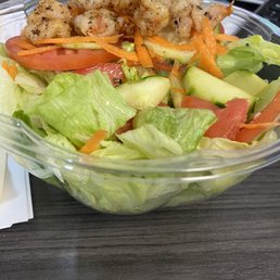 Small house salad with shrimp Small house salad with shrimp