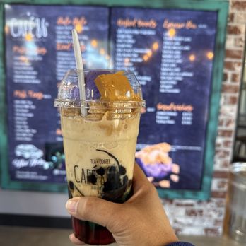 Cafe 86 - Halo-halo - Desserts Near Me - West Covina, California