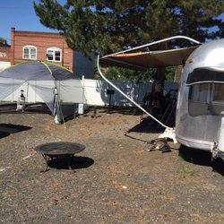 Hard Rock RV Park - Lazy dog days