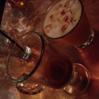 Old Kentucky Bourbon Bar - Nice warm cider and spicy whiskey sour. - Bars Near Me - Covington, Kentucky
