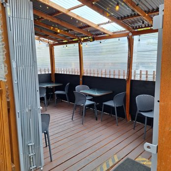 Elements Restaurant - Outdoor seating - Breakfast & Brunch Near Me - Vancouver, Washington