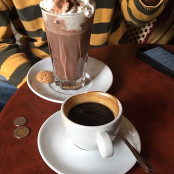 Les Couleurs Cafe - Mmmm - Cafes Near Me - Kraków, Massachusetts Les Couleurs Cafe - Mmmm - Cafes Near Me - Kraków, Massachusetts