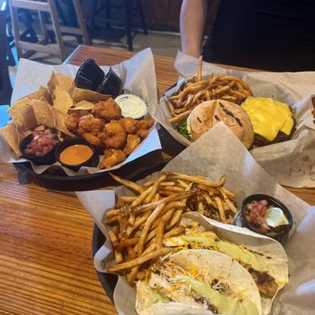Hole In The Wall - tacos, buffalo shrimp, burger - American Near Me - Miami, Florida Hole In The Wall - tacos, buffalo shrimp, burger - American Near Me - Miami, Florida