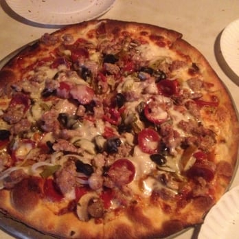 Lee's Tavern - Large Everything Pizza (with no anchovies) - Pizza Near Me - Staten Island, New York Lee's Tavern - Large Everything Pizza (with no anchovies) - Pizza Near Me - Staten Island, New York