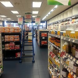 The Vitamin Shoppe - First time here...nice plenty of choices for health.