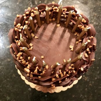 Red Dessert Dive - Salted Caramel Chocolate Cake Cake - Desserts Near Me - Houston, Texas Red Dessert Dive - Salted Caramel Chocolate Cake Cake - Desserts Near Me - Houston, Texas