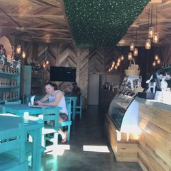 Amber's Market - Great decor