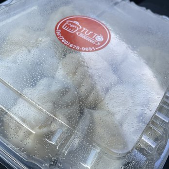 Tu To Bakery - the inside of a plastic container - Bakeries Near Me - Westminter , California Tu To Bakery - the inside of a plastic container - Bakeries Near Me - Westminter , California