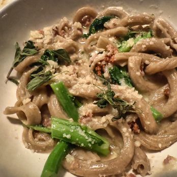 Thistle & Leek - whole wheat garganelli, garlic sausage, broccoli rabe, chili, parmigiano - Gastropubs Near Me - Newton, Massachusetts