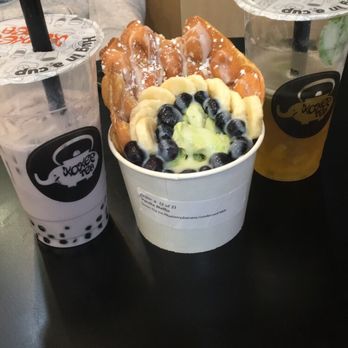 Kokee Tea - Taro bubble tea, vanilla egg waffle with green tea ice cream, and some kind of fruity mojito drink I forgot the name of lol - Bubble Tea Near Me - Fairfax, Virginia