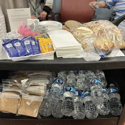 Kingman Regional Medical Center - Comfort cart