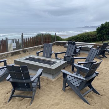 Inn at Nye Beach - Great place to relax after a day of hiking, fire pits put off great heat! - Hotels Near Me - Newport, Oregon