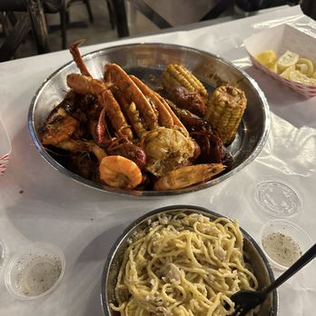Cajun Crack'n - Seafood Near Me - Milpitas, California