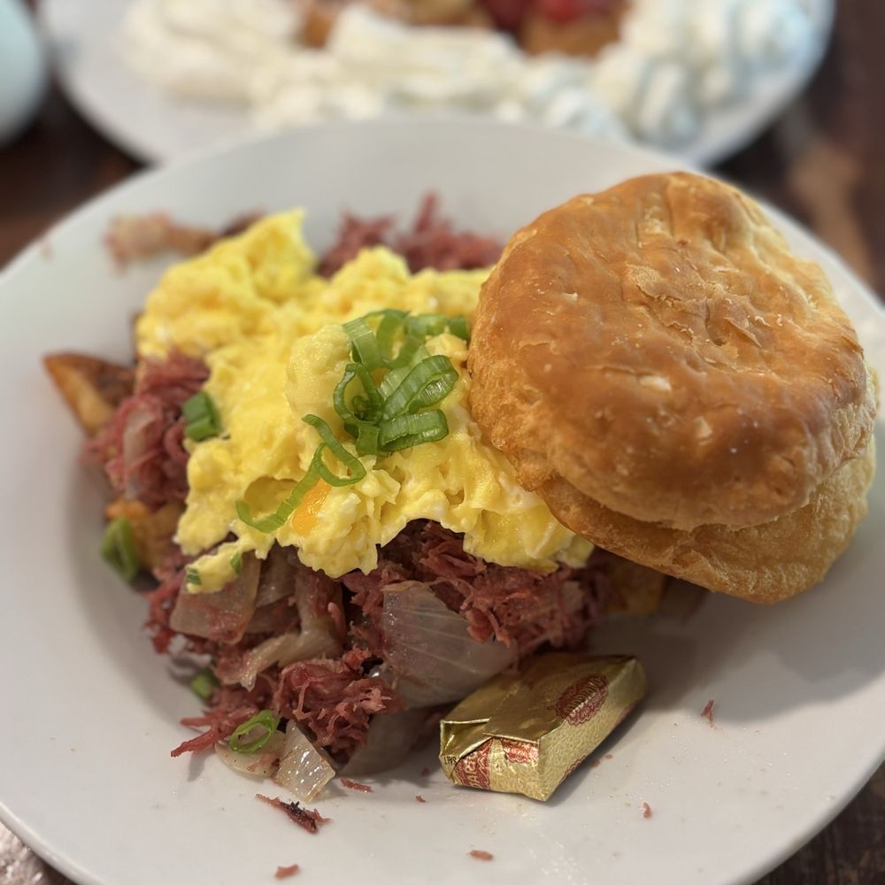 Bacco Cafe & Bistro - Corned Beef Hash - Breakfast & Brunch Near Me - Seattle, Washington