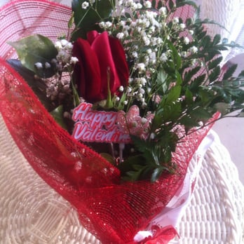 Five Oaks Florist - Stunningly Beautiful! 2015 Valentine's Day!! Total Perfection! - Florists Near Me - Lilburn, Georgia Five Oaks Florist - Stunningly Beautiful! 2015 Valentine's Day!! Total Perfection! - Florists Near Me - Lilburn, Georgia