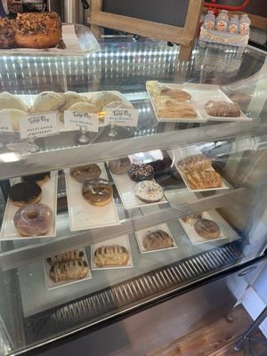 Sara's Bakery - featuring Tipsy Pies by null