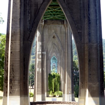 Cathedral Park - Classic view of the arches from the top of the stairs. - Parks Near Me - Portland, Oregon Cathedral Park - Classic view of the arches from the top of the stairs. - Parks Near Me - Portland, Oregon