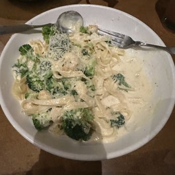 Olive Garden Italian Restaurant - Shrimp Carbonara - Italian Near Me - Layton, Utah Olive Garden Italian Restaurant - Shrimp Carbonara - Italian Near Me - Layton, Utah