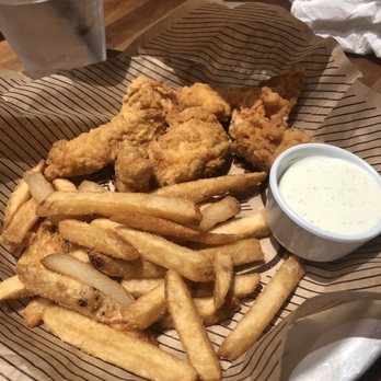 Cheddar's Scratch Kitchen - Chicken Tenders - Kids - American Near Me - Gainesville, Georgia