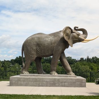 Jumbo the Elephant Memorial - Jumbo the Elephant Memorial, Saint Thomas Ontario - Landmarks & Historical Buildings Near Me - St. Thomas, Ontario Jumbo the Elephant Memorial - Jumbo the Elephant Memorial, Saint Thomas Ontario - Landmarks & Historical Buildings Near Me - St. Thomas, Ontario