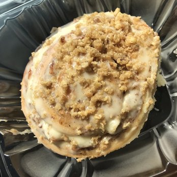 Magnolia Press - Warm apple crunch cinnamon roll - Coffee & Tea Near Me - Waco, Texas Magnolia Press - Warm apple crunch cinnamon roll - Coffee & Tea Near Me - Waco, Texas
