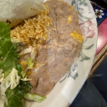 Ixtapa Restaurant - Gray/purple refried beans, looked even more grey in the restarting but my phone tried to color correct it a bit. - Mexican Near Me - Sultan, Washington