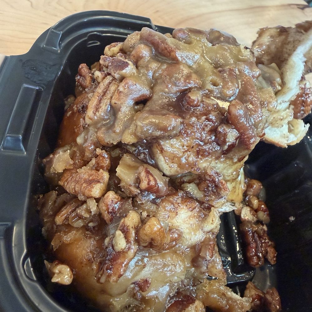 Pinoyshki Bakery & Cafe - Vegan Sticky Bun, BEST Vegan cinnamon Bun - Bakeries Near Me - Seattle, Washington Pinoyshki Bakery & Cafe - Vegan Sticky Bun, BEST Vegan cinnamon Bun - Bakeries Near Me - Seattle, Washington