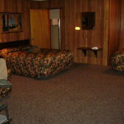 North Bend Motel - Clean, quiet, and comfortable rooms.